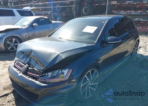 2015 Volkswagen Golf Gti 2.0T Se 4-Door z USA, uszkodzony, nr VIN 3VW5T7AU1FM062971